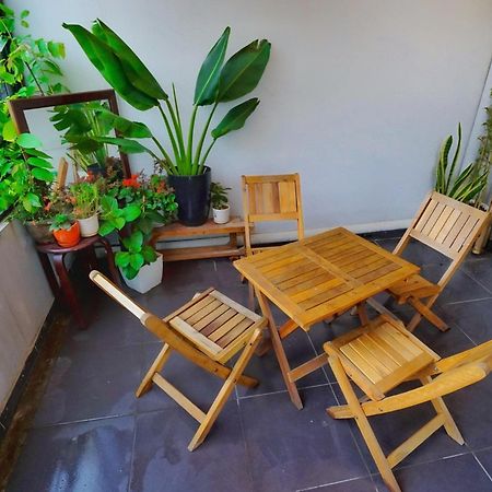 Hotel Khach San Giao Thong Hanoi Exterior foto