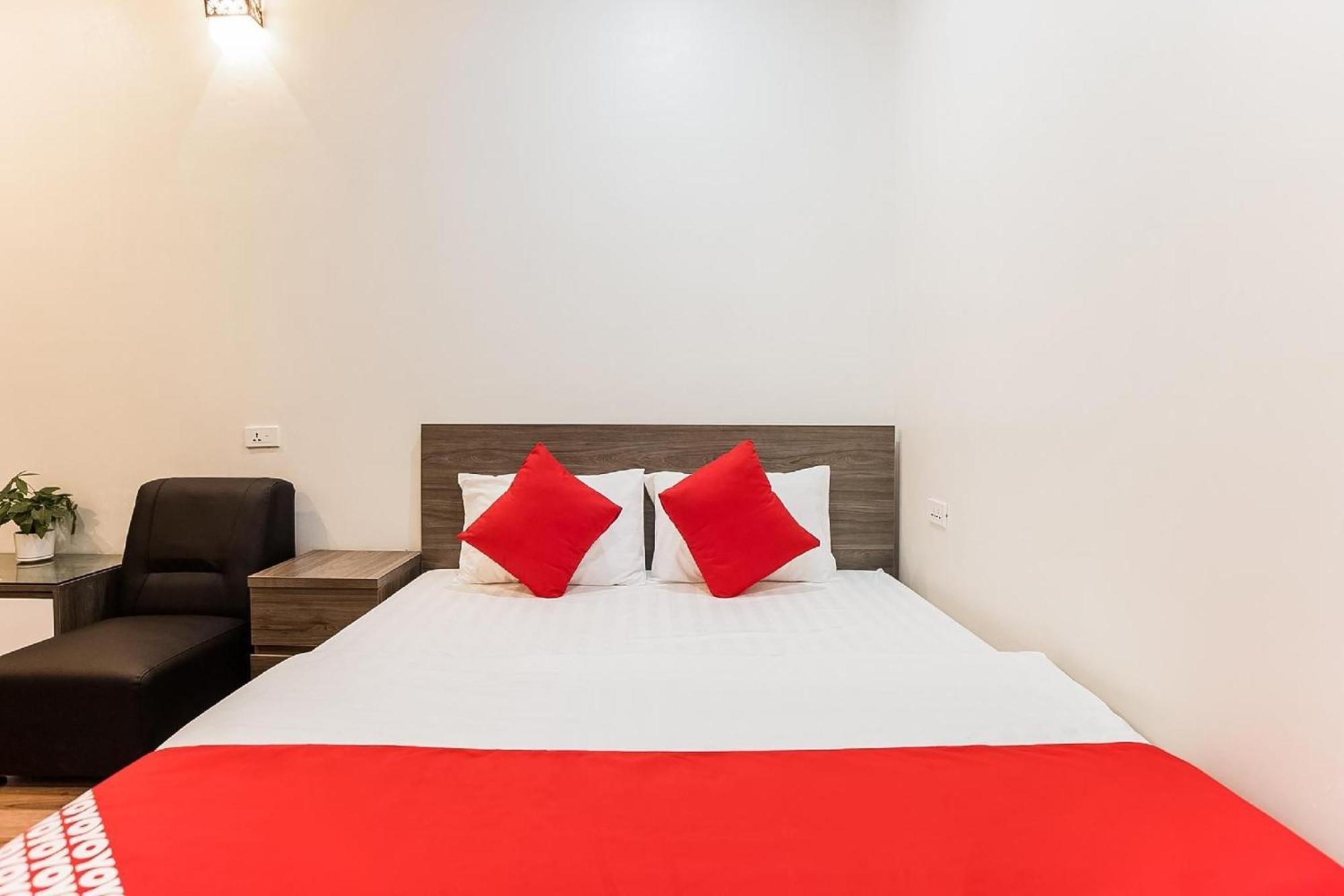 Hotel Khach San Giao Thong Hanoi Exterior foto