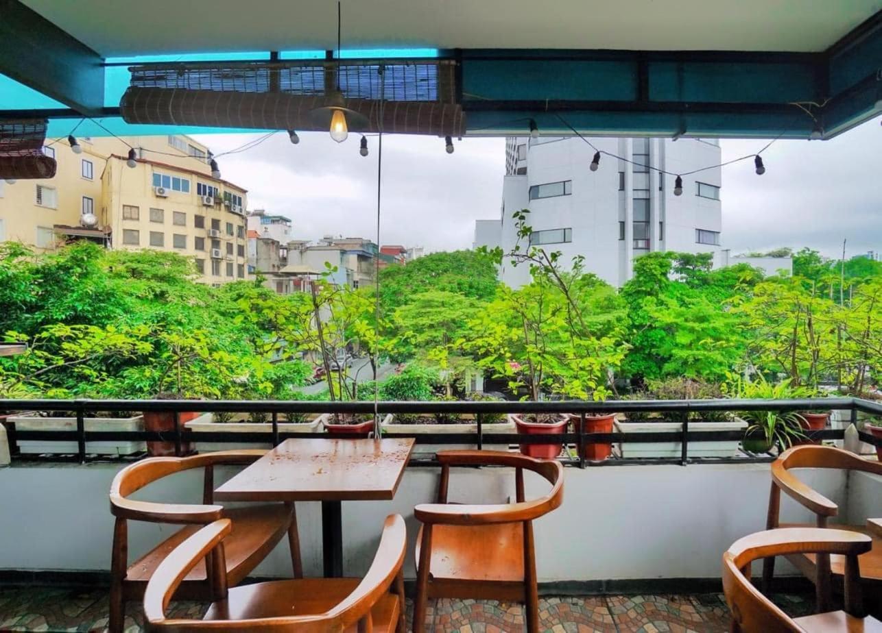 Hotel Khach San Giao Thong Hanoi Exterior foto