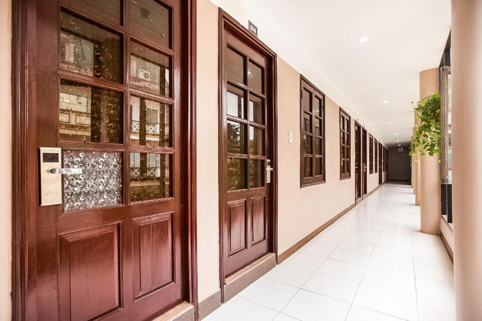 Hotel Khach San Giao Thong Hanoi Exterior foto